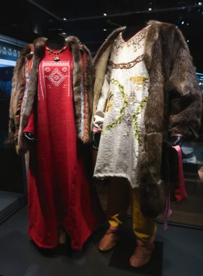 Vikingský slavnostní oděv